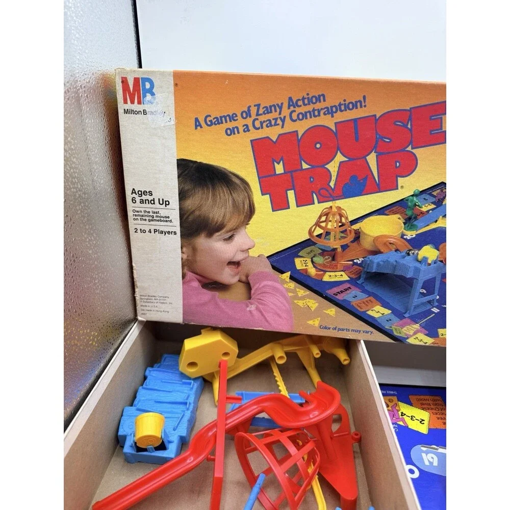 Vintage 1988 Hasbro 4657 Milton Bradley Mouse Trap Board Game
